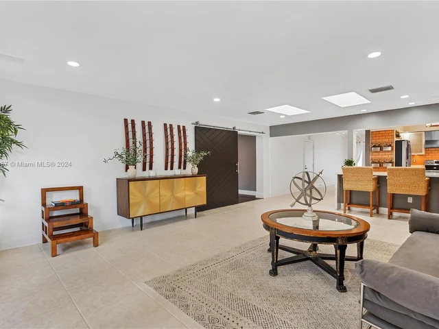 3674 Riverland Rd, Fort Lauderdale FL 33312