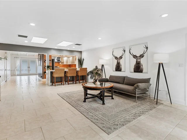 3674 Riverland Rd, Fort Lauderdale FL 33312