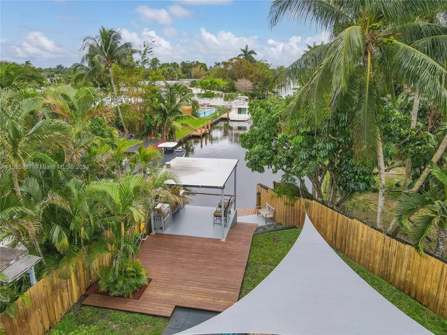 3674 Riverland Rd, Fort Lauderdale FL 33312