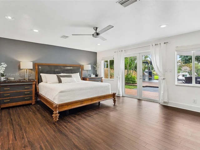 3674 Riverland Rd, Fort Lauderdale FL 33312