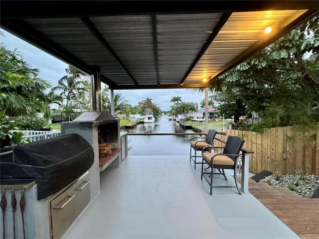 3674 Riverland Rd, Fort Lauderdale FL 33312