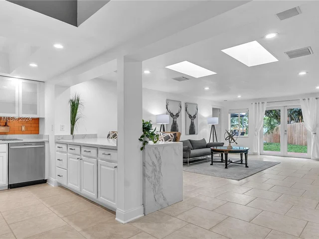 3674 Riverland Rd, Fort Lauderdale FL 33312