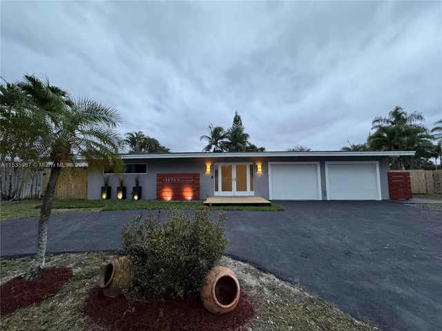 3674 Riverland Rd, Fort Lauderdale FL 33312