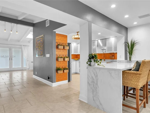 3674 Riverland Rd, Fort Lauderdale FL 33312