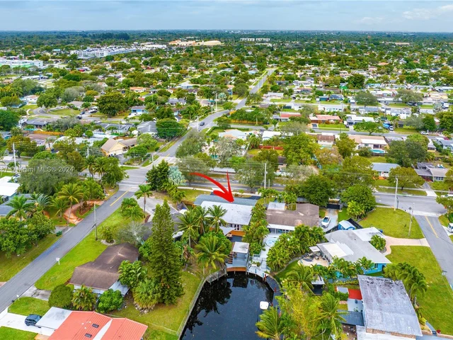 3674 Riverland Rd, Fort Lauderdale FL 33312