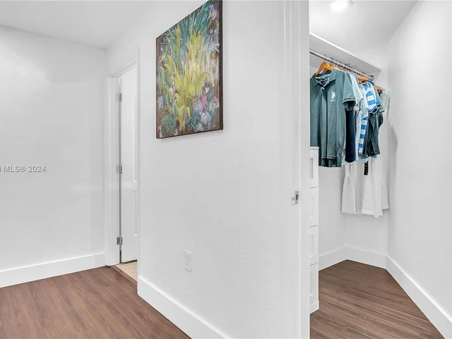 3674 Riverland Rd, Fort Lauderdale FL 33312