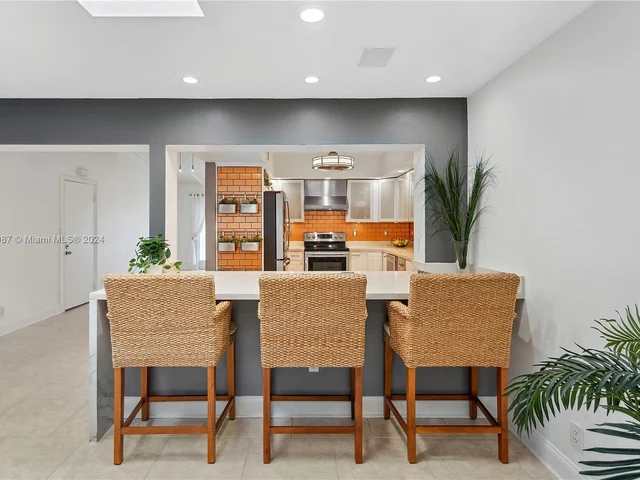 3674 Riverland Rd, Fort Lauderdale FL 33312