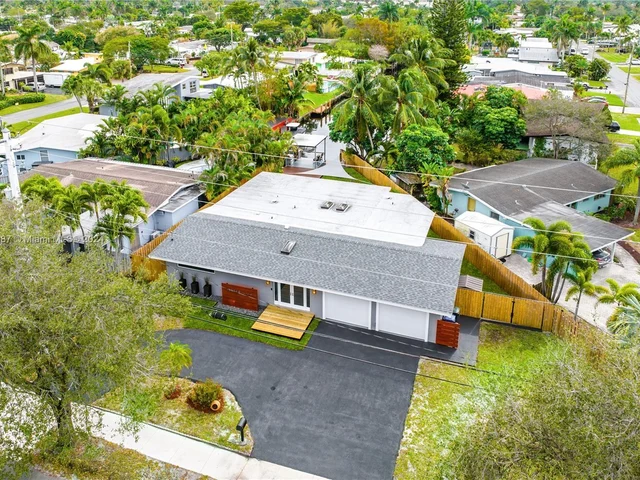 3674 Riverland Rd, Fort Lauderdale FL 33312