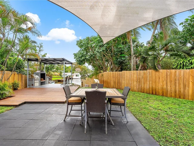 3674 Riverland Rd, Fort Lauderdale FL 33312