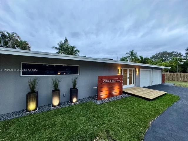 3674 Riverland Rd, Fort Lauderdale FL 33312