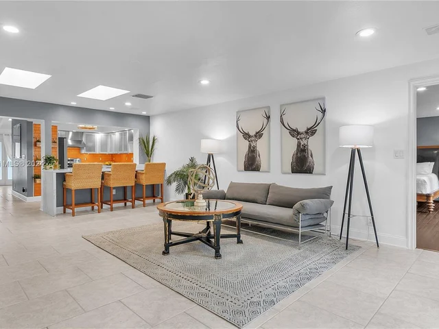 3674 Riverland Rd, Fort Lauderdale FL 33312