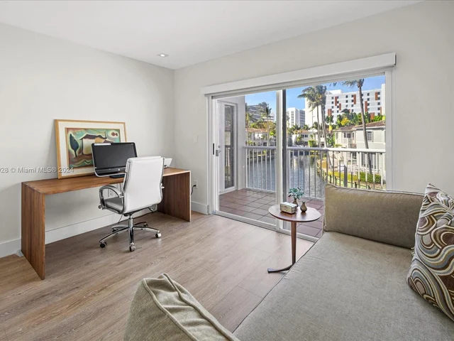 20760 NE 30th Pl, Aventura FL 33180