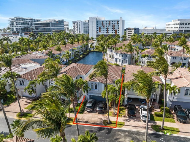 20760 NE 30th Pl, Aventura FL 33180