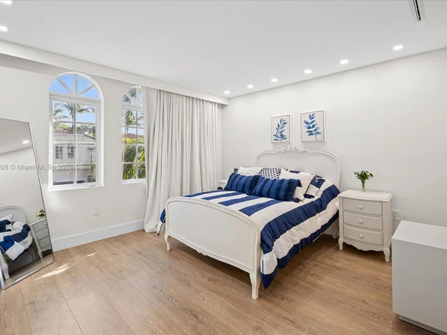 20760 NE 30th Pl, Aventura FL 33180