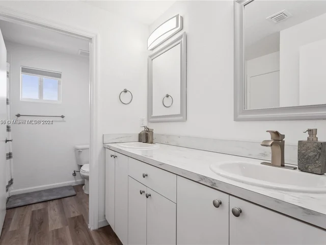 110 SW 3rd Ct, Florida City FL 33034