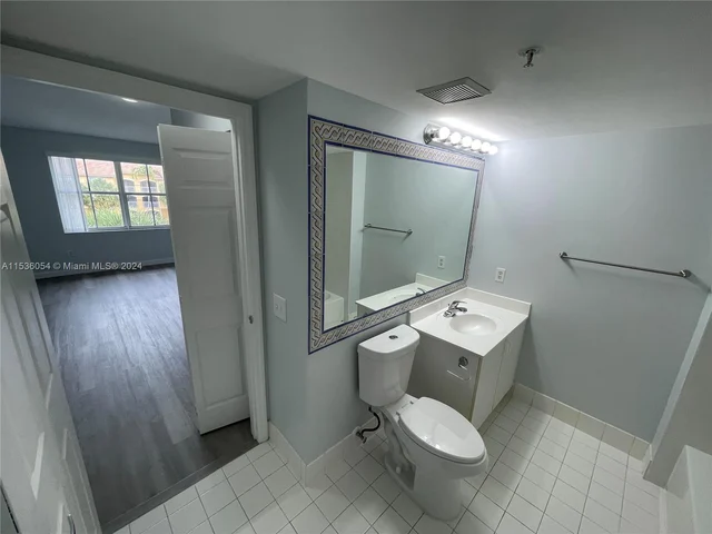 9645 NW 1st Ct # 306, Pembroke Pines FL 33024