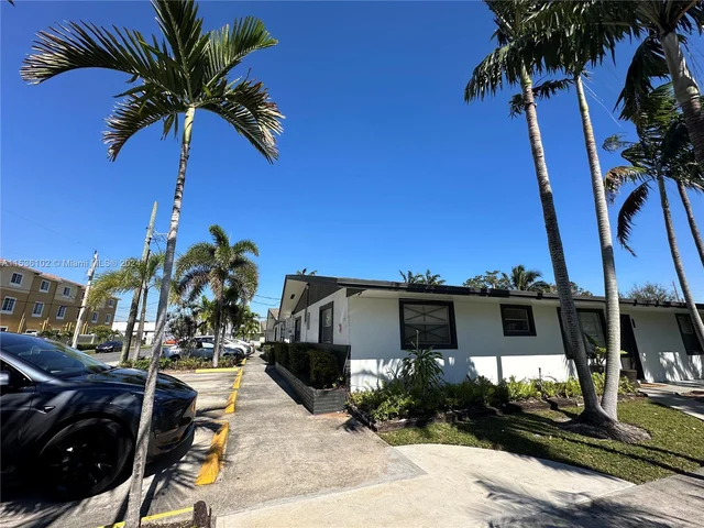 120 NW 2nd Ave # B, Hallandale Beach FL 33009