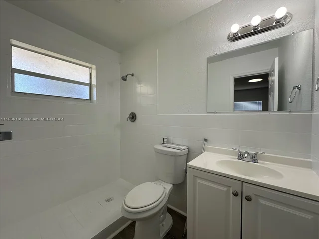 120 NW 2nd Ave # B, Hallandale Beach FL 33009