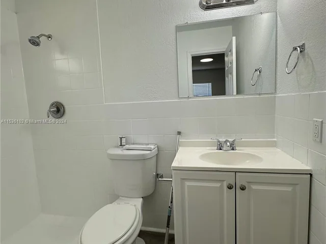 120 NW 2nd Ave # B, Hallandale Beach FL 33009