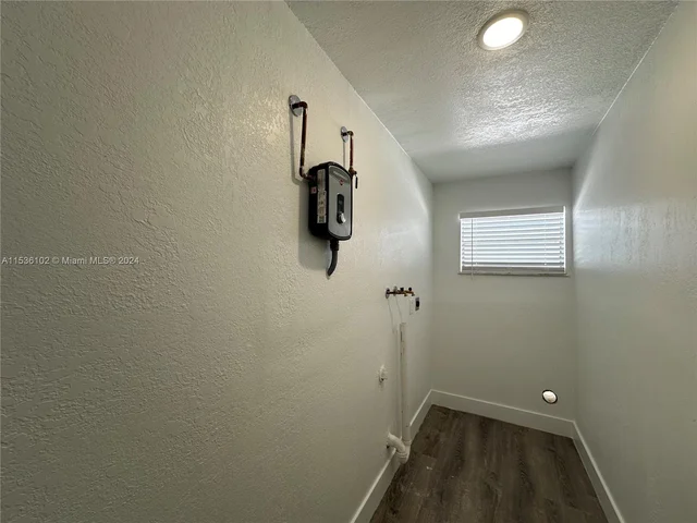 120 NW 2nd Ave # B, Hallandale Beach FL 33009