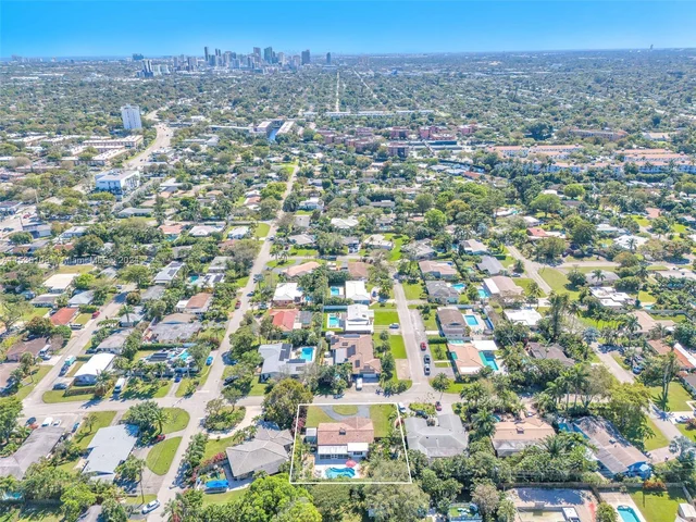 317 NW 23rd St, Wilton Manors FL 33311