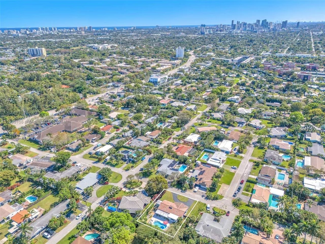 317 NW 23rd St, Wilton Manors FL 33311