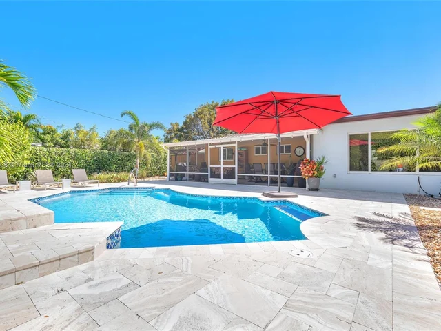 317 NW 23rd St, Wilton Manors FL 33311