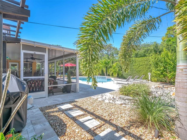 317 NW 23rd St, Wilton Manors FL 33311