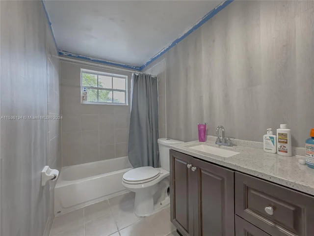 9353 Fontainebleau Blvd # A215, Miami FL 33172