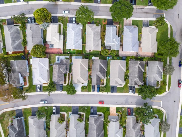 2707 Pinewood Ct # 2707, Davie FL 33328