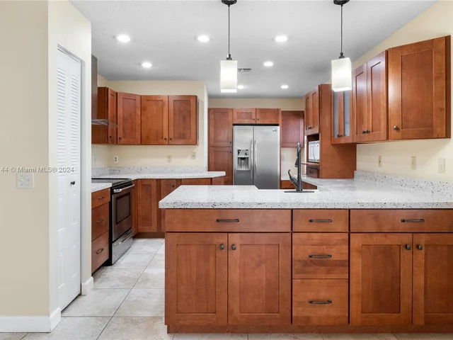 2707 Pinewood Ct # 2707, Davie FL 33328