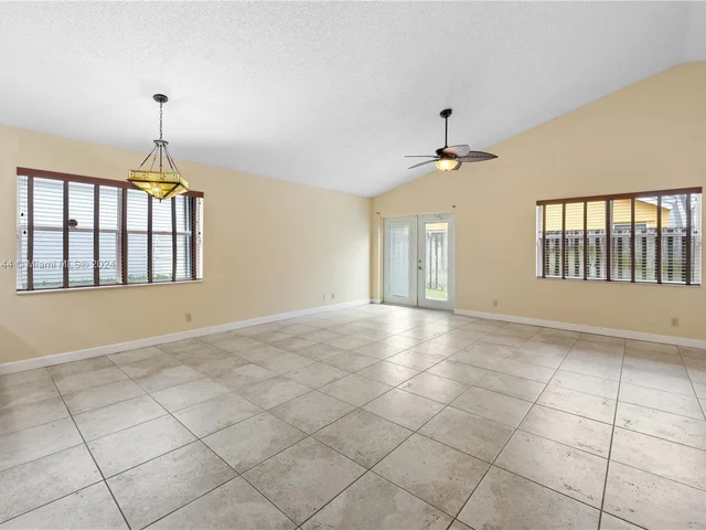 2707 Pinewood Ct # 2707, Davie FL 33328