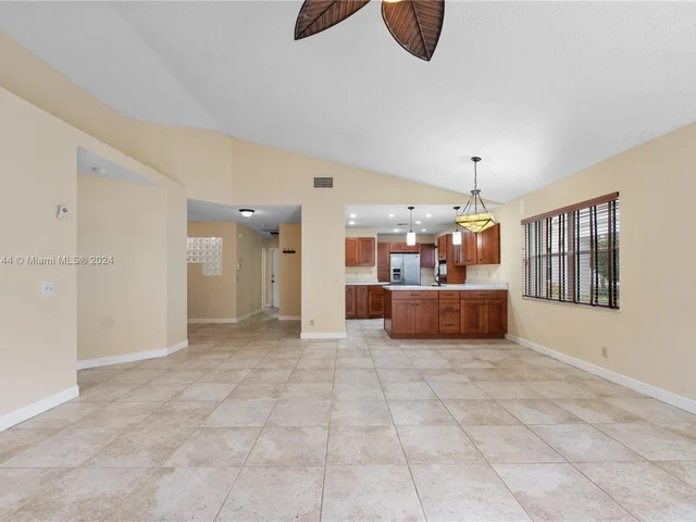 2707 Pinewood Ct # 2707, Davie FL 33328