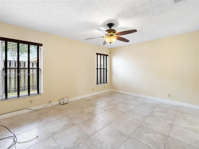 2707 Pinewood Ct # 2707, Davie FL 33328