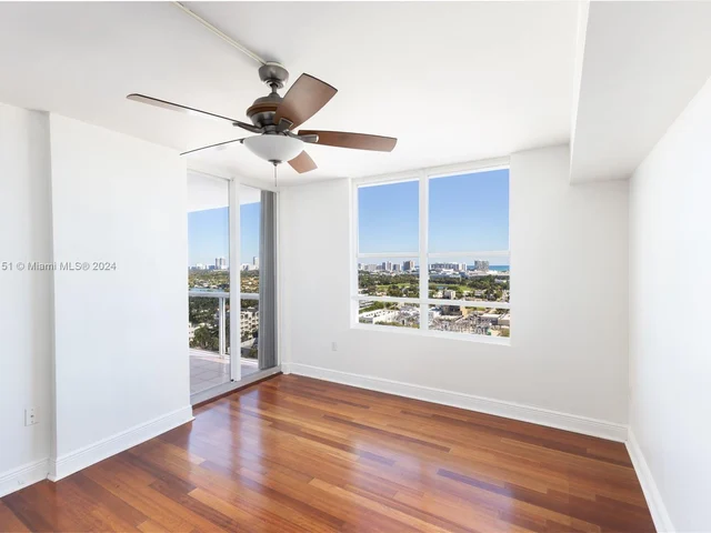 1800 Sunset Harbour Dr # 1903, Miami Beach FL 33139