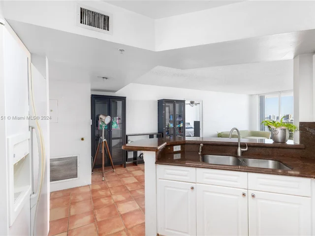 1800 Sunset Harbour Dr # 1903, Miami Beach FL 33139