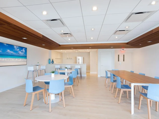 1800 Sunset Harbour Dr # 1903, Miami Beach FL 33139