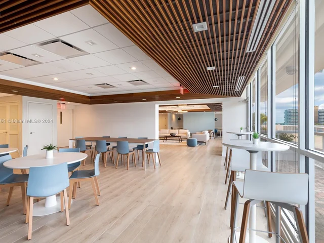 1800 Sunset Harbour Dr # 1903, Miami Beach FL 33139