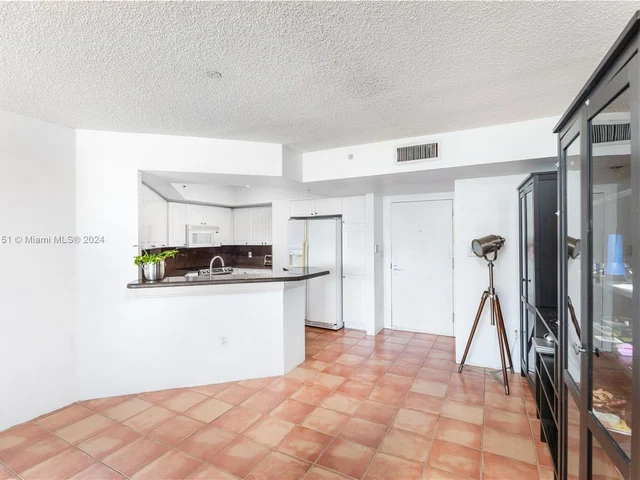 1800 Sunset Harbour Dr # 1903, Miami Beach FL 33139