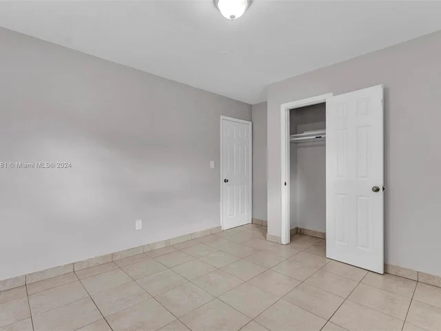 551 NW 30th Ter, Fort Lauderdale FL 33311