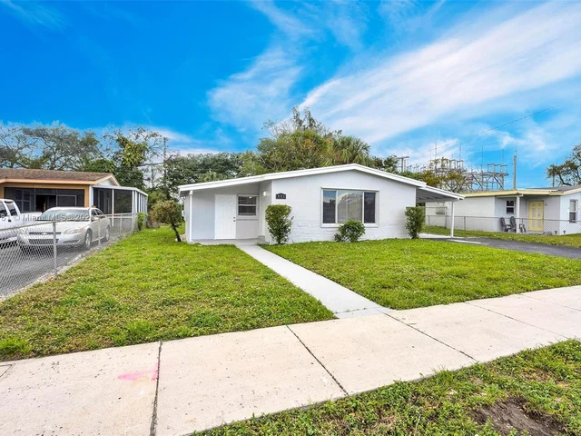 551 NW 30th Ter, Fort Lauderdale FL 33311