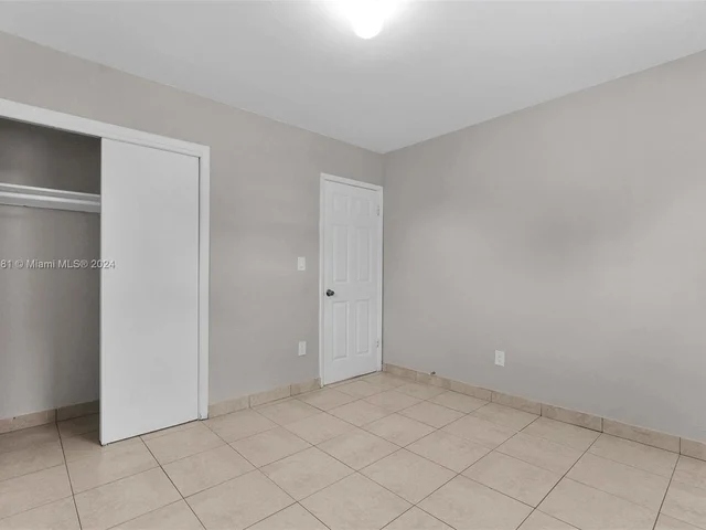 551 NW 30th Ter, Fort Lauderdale FL 33311