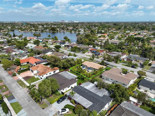 3910 SW 124th Ct, Miami FL 33175