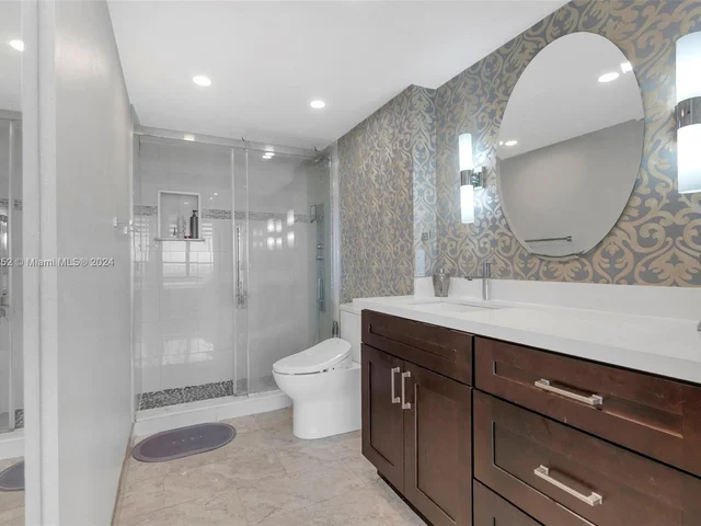 600 Three Islands Blvd # 1009, Hallandale Beach FL 33009