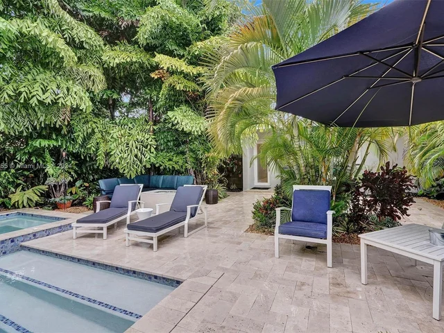 1621 N Victoria Park Rd, Fort Lauderdale FL 33305