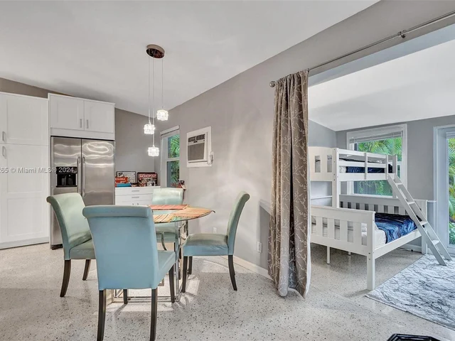 1621 N Victoria Park Rd, Fort Lauderdale FL 33305