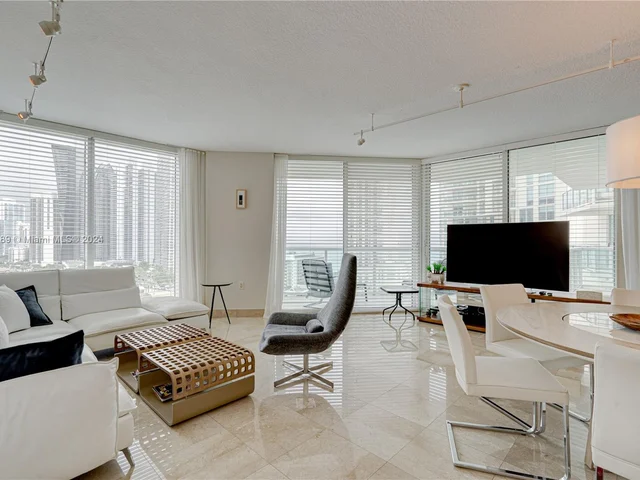 200 Sunny Isles Blvd # 1702, Sunny Isles Beach FL 33160