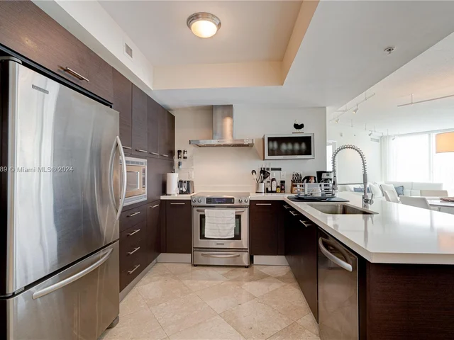 200 Sunny Isles Blvd # 1702, Sunny Isles Beach FL 33160