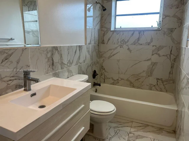 16890 NE 21st Ave # 2, North Miami Beach FL 33162