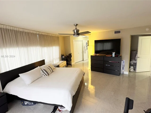 13953 Kendale Lakes Cir # 208B, Miami FL 33183